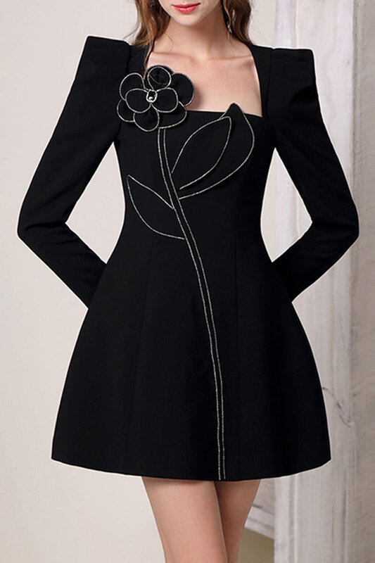 ضوء مألوفة المرأة سلسلة جديدة ثلاثية الأبعاد الزهور أنيقة مزاجه ساحة طوق فستان أسود صغير