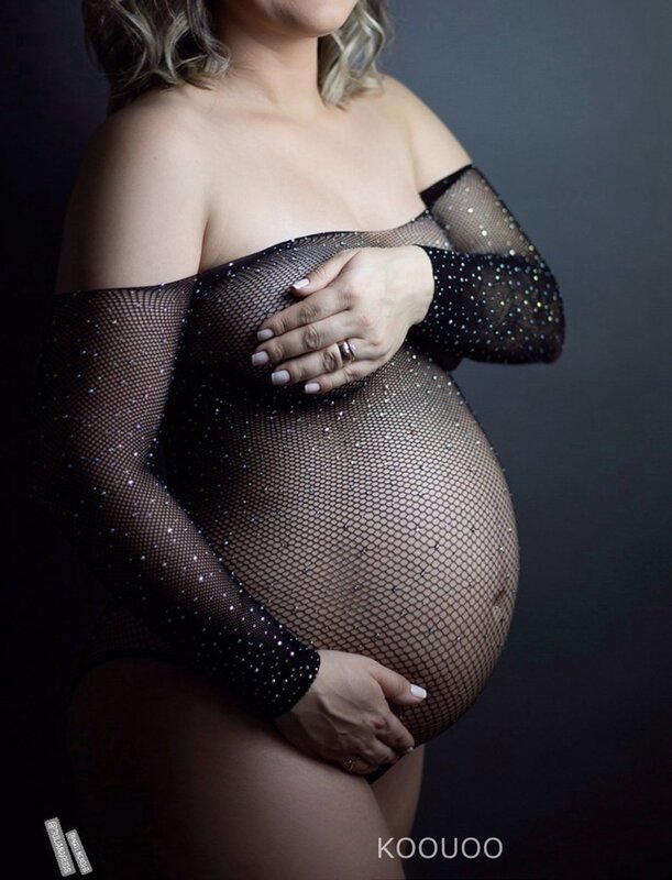 انظر من خلال بوديستانت الأمومة التصوير الدعامة ارتداءها كامل الأكمام مائل الرقبة شفافة امرأة حامل ارتداءها بسط