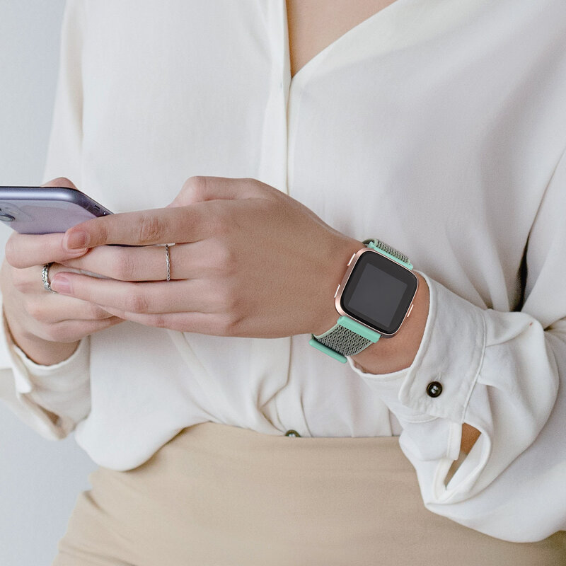 النايلون سولو حلقة حزام ل Fitbit فيرسا 3 2 1 لايت الفرقة الرياضة قابل للتعديل سوار ل Fitbit تحسس واتشباند Smartwatch اكسسوارات