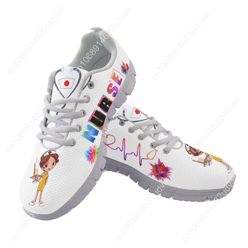 أحذية ممرضة كرتونية للنساء ، أحذية رياضية قابلة للتنفس ، شقق ، ضربات القلب ، تصميم العلامة التجارية ، جديد