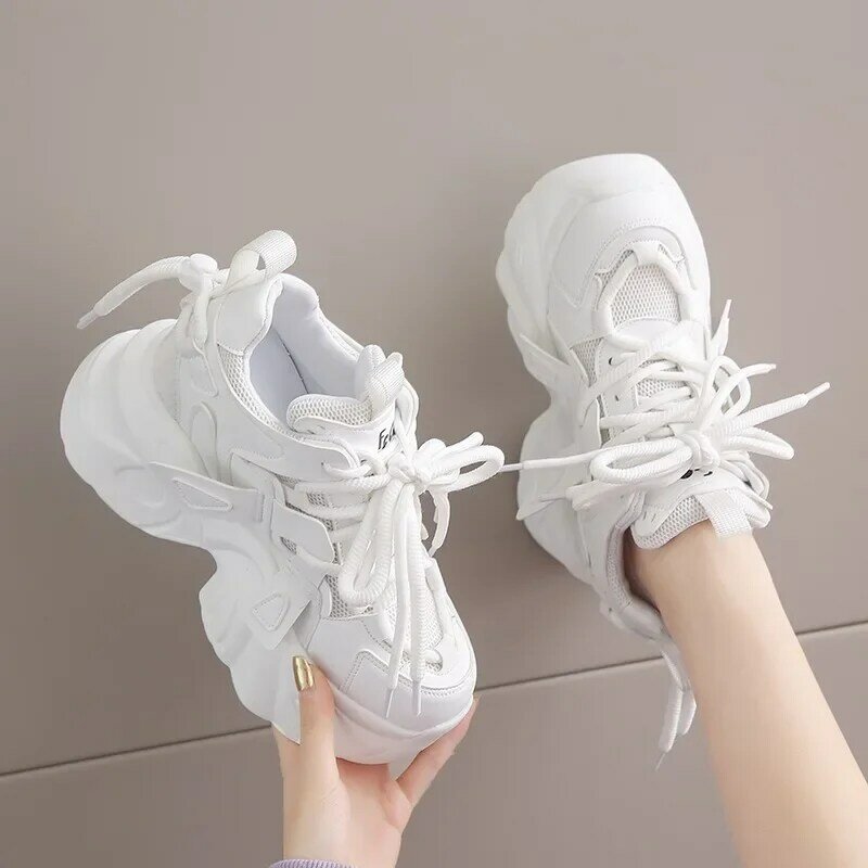حذاء رياضي جلدي غير رسمي للنساء ، برباط ، بنعل سميك ، حذاء رياضي للأب ، 7 من الخريف