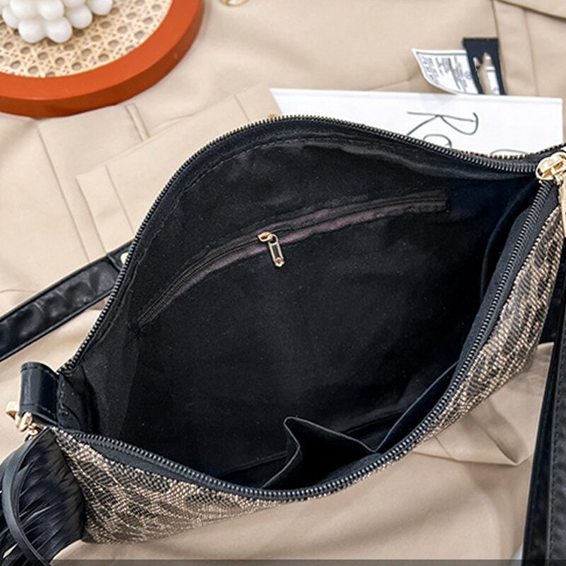 حقيبة يد كلاسيكية بطباعة جلد الفهد وحزام قابل للتعديل لعيد الأم