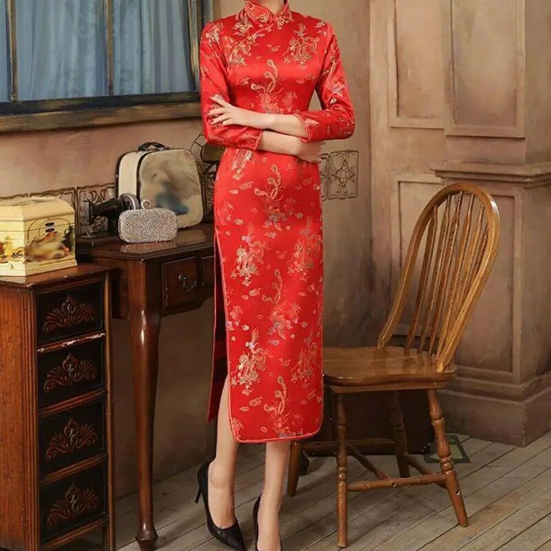 النمط الصيني شيونغسام مريحة للنساء ، فستان طويل شق لحفلات الزفاف ، والأحداث المسائية الكلاسيكية ، وأنيقة