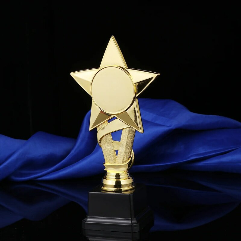جائزة الشريط البلاستيكي ، جوائز مكافأة ، ميداليات لكؤوس مكافأة المنافسة ، نجمة رياض الأطفال ، 20 ، 29 ، 25