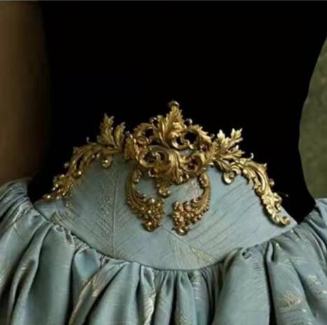 فستان الزفاف الخصر زخرفة المعادن ، زهرة الذهب ، DIY بها بنفسك مرحلة النساء خمر ، البطن