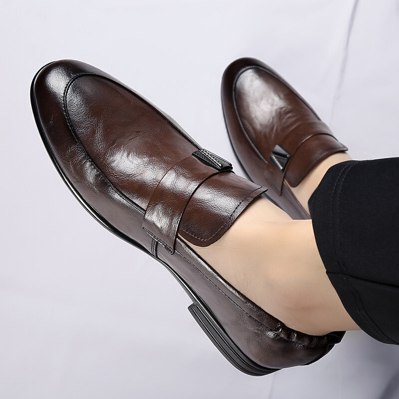حذاء جلد طبيعي فاخر للرجال ، فستان للعمل والترفيه ، حذاء حرف V-Bean ، جودة عالية ، الموضة