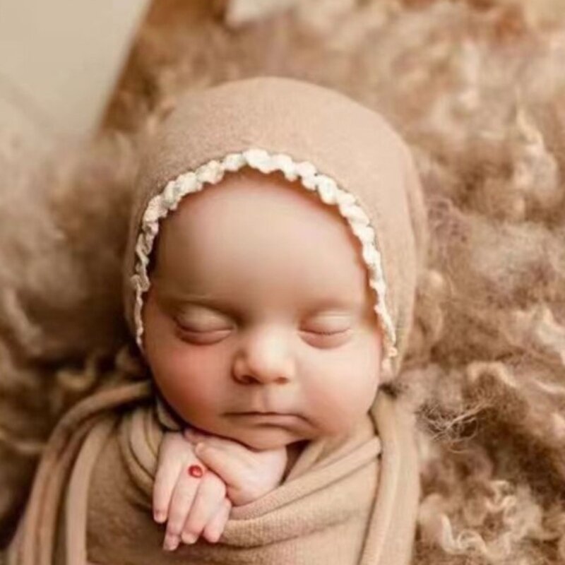 الأطفال حديثي الولادة التصوير الفوتوغرافي يشكلون الدعائم قبعة عمامة سلة البساط خلفية استوديو الصور