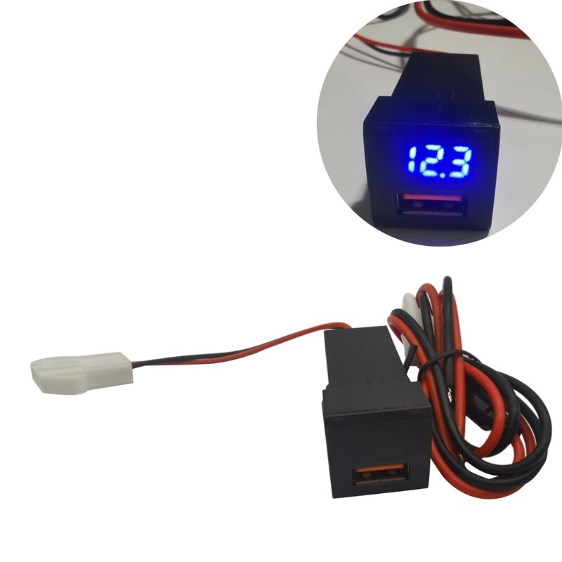 مقبس شاحن USB للسيارة مع شاشة عرض رقمية LED الفولتميتر لتويوتا QC 3.0 الشحن السريع