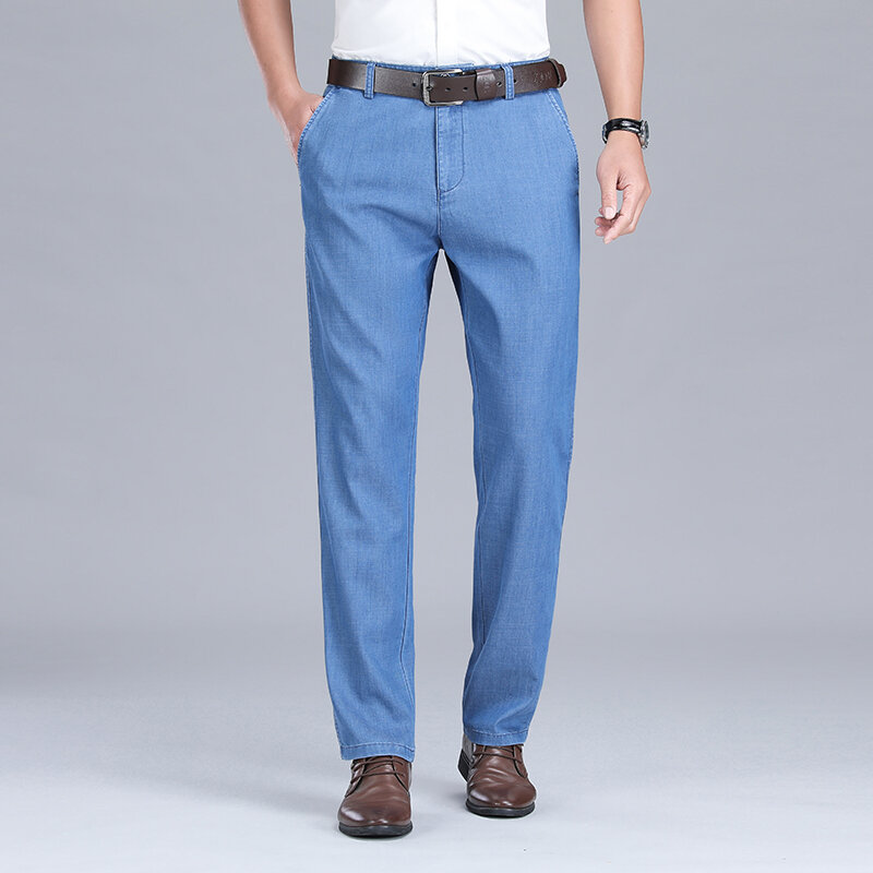 جديد لربيع وصيف 2023 بنطال جينز رجالي أزرق فاتح فضفاض قماش ليوسيل على الموضة مناسب للأعمال بنطال من قماش الدنيم المطاطي سراويل من علامة تجارية للرجال
