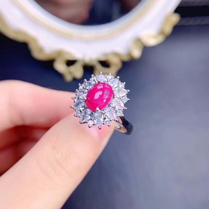 الموضة الطبيعية روبي فضة خاتم سيدة خاتم الزواج الطبيعي الأحمر جوهرة اللون جوهرة خاتم فخم مجوهرات رائعة هدية