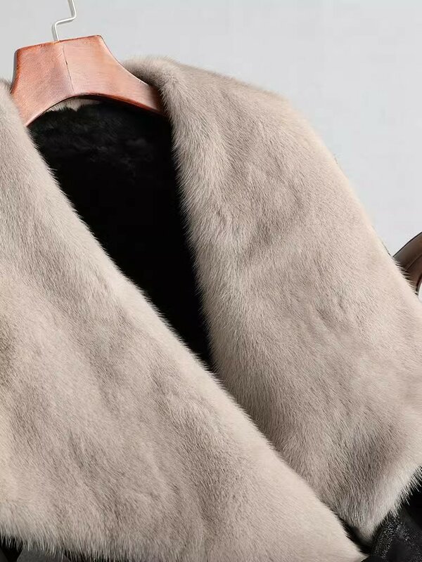 معطف شيرلينغ من الجلد الأصلي للنساء ، بطانة صوف دافئة متوسطة الطول ، ياقة أصلية من فرو المنك الحقيقي صديقة للبيئة ، ياقة أنيقة ، شتاء