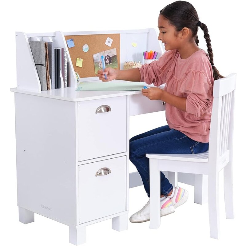 مكتب دراسة خشبي مع شحن أبيض ، لوحة إعلانات وخزائن ، طاولة أطفال ، كرسي ، أثاث مجاني للأطفال