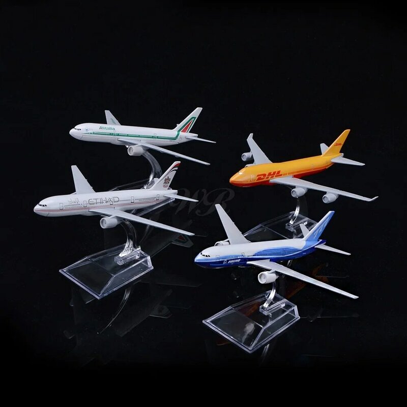 1:400 Metal Aviation Replica Airlines Plane Boeing Airbus Aircraft Model Diecast Airplane Miniature Kids Toy Xmas Gift for Boys