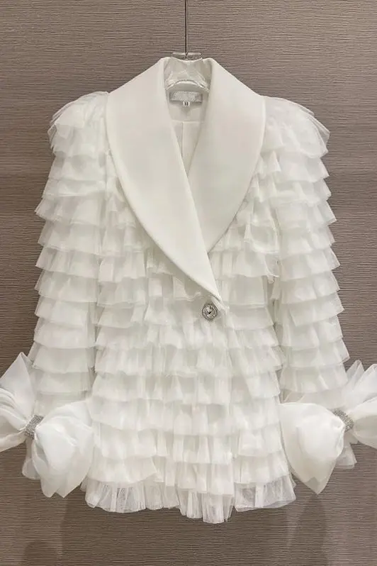 الحلو القوس أزرار الماس الأبيض دعوى السترة معاطف النساء الطبقات شبكة ريشة ضئيلة سترة 2022 ربيع جديد ملابس عصرية