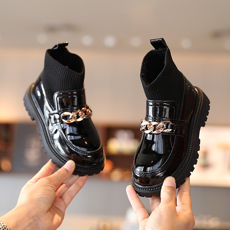 الفتيات الأحذية الجلدية سلاسل معدنية تحلق المنسوجة خياطة الأميرة أحذية أطفال أحذية أطفال مع نعل مرن من الجلد أحذية الأطفال الجوارب الأحذية موضة