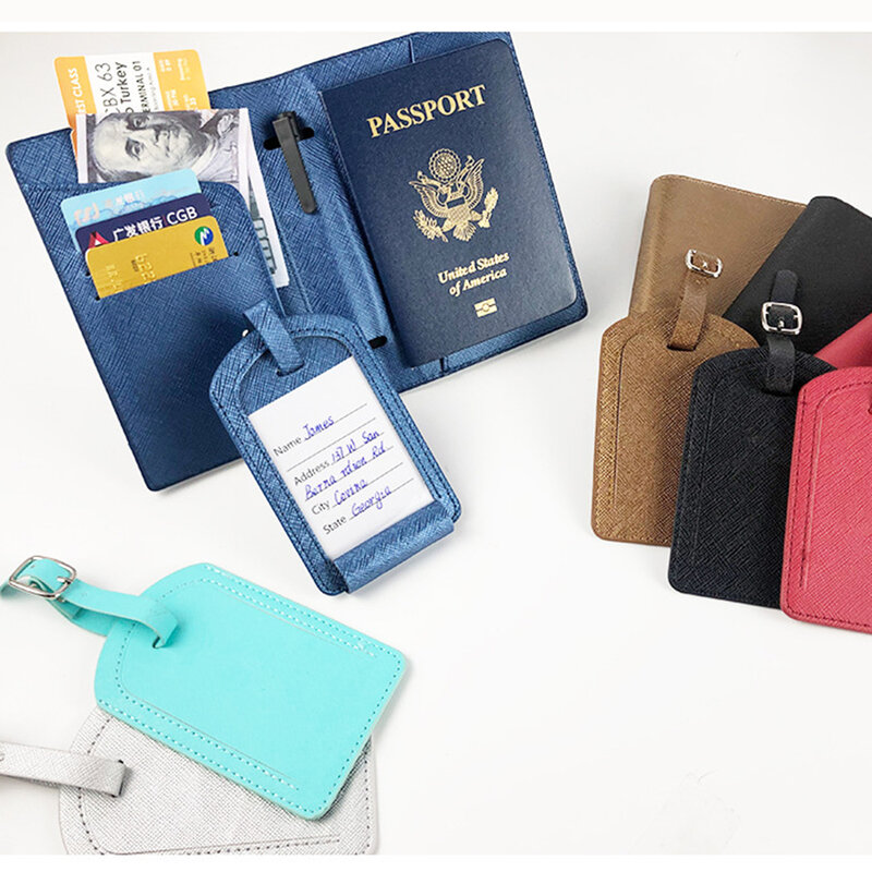 اسم مخصص غطاء جواز السفر ، مجموعة علامة الأمتعة ، تذكرة جلدية سافيانو بو ، حامل جواز السفر ، تخصيص رسائل السفر المحفظة ، والأزياء