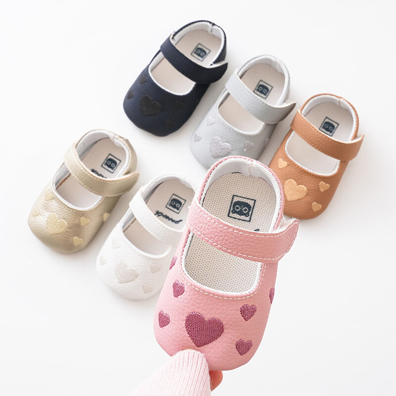 Bmnmsl-حذاء المشي الأول للأطفال ، نعل ناعم مضاد للانزلاق ، مطبوع عليه رسوم كرتونية قلب ، طفل صغير ، رضيع ، حديث الولادة ، خارجي ، غير رسمي
