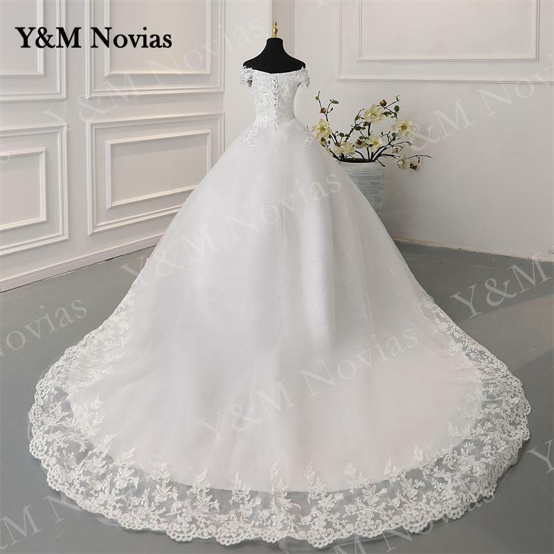 Y & M Novias قبالة الكتف حجم كبير Vestido De Noiva 2023 فستان الزفاف قطار أو الطابق مخصص حجم كبير الزفاف تول Mariage