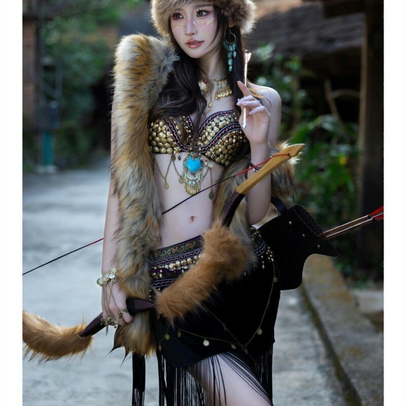 ملابس قبلية غريبة للنساء ، نمط عرقي ، موضوع الصورة ، أنثى ، شخصية ، Xishuangbanna ، تصوير السفر