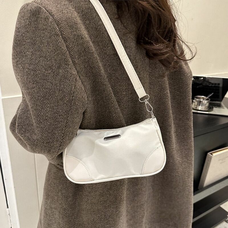 حقائب كتف صغيرة بسيطة للنساء ، قماش أحادي اللون ، حقائب يد محمولة للإناث
