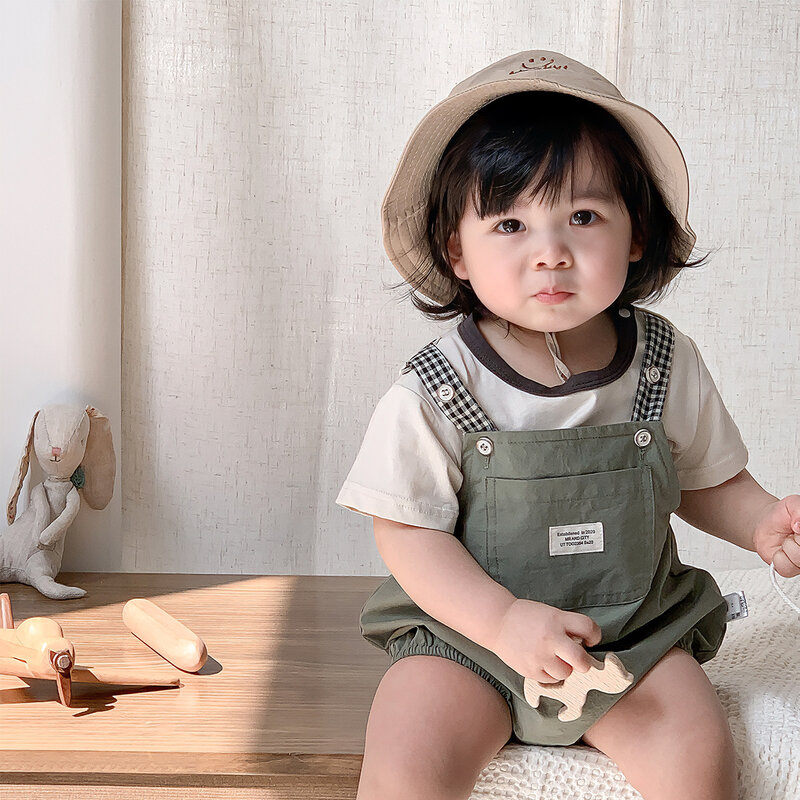 مجموعة ملابس صيفية كورية للأولاد ، قمصان قطنية قصيرة الأكمام ، مربعات بأربطة جيب ، بدلة وزرة رفيعة ، ملابس للأولاد الرضع ، 2