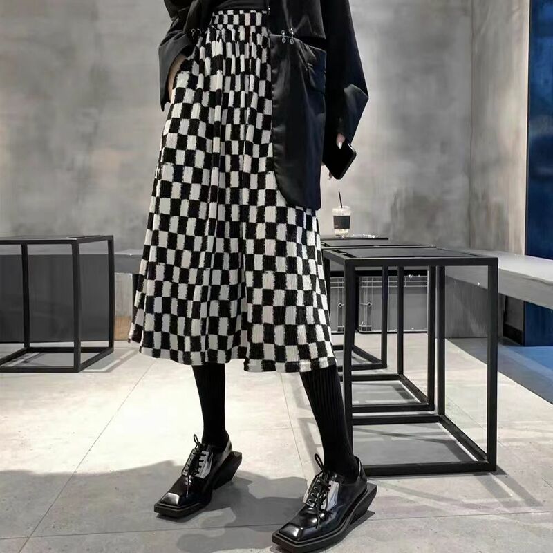 تنورة نسائية بنصف رقعة الشطرنج ، تنورة قصيرة سمينة عالية الخصر كوردروي على شكل خط منقوشة ، متوسطة الطول