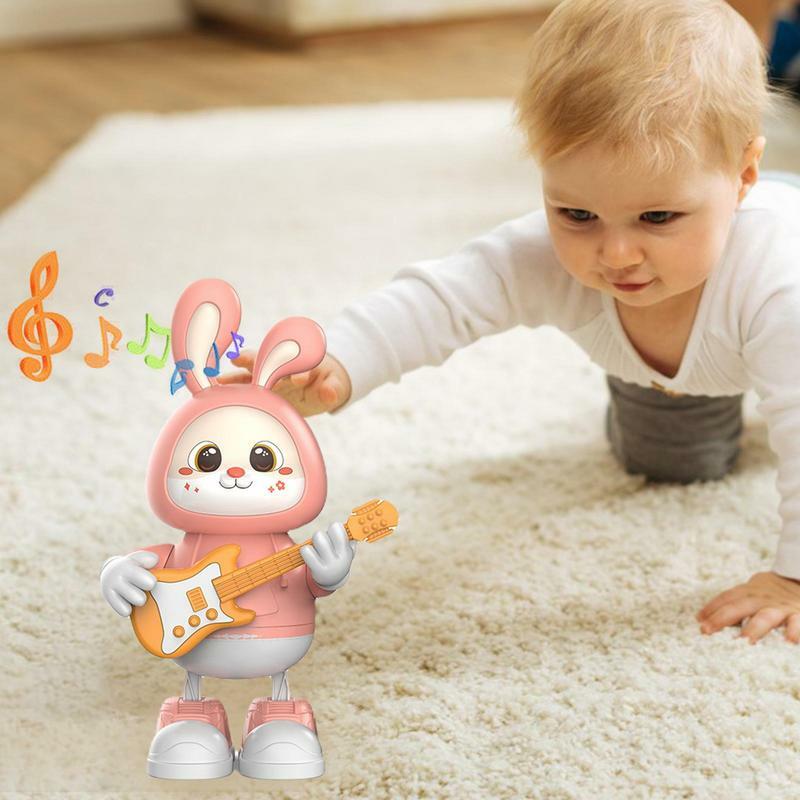 الكرتون الرقص أرنب لعبة للأطفال ، الأرنب الحيوانات الأليفة ، الإلكترونية الروبوتية الحيوان تلعب الغيتار مع الموسيقى الخفيفة ، ولعب للأطفال الصغار