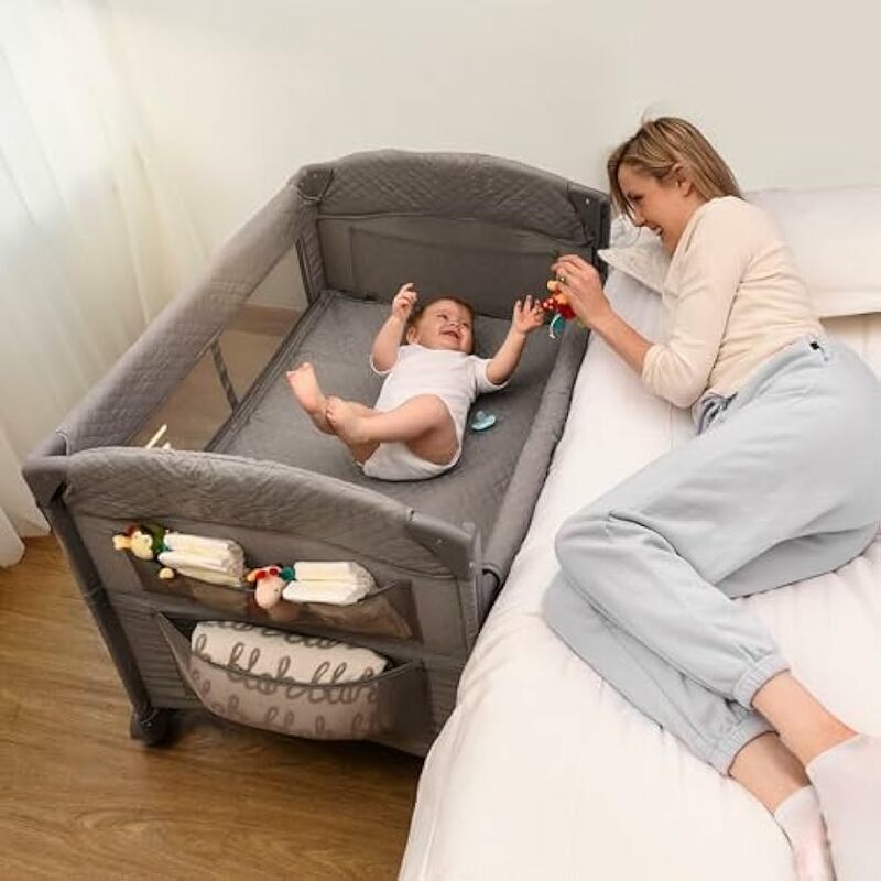سرير أطفال بجانب السرير سرير نوم ، سرير ممتاز لحديثي الولادة إلى طفل صغير ، سرير من مادة ناعمة مع مخزن وعجلات
