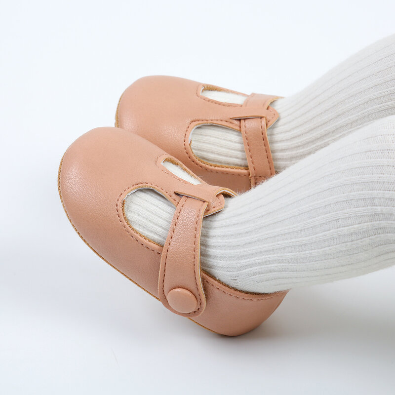 حذاء للأطفال البنات مصنوع من مادة البولي يوريثان ممتاز حذاء مشاية للأطفال الرضع لأول مرة سطح غير لامع مناسب للحفلات وحفلات الأطفال حديثي الولادة