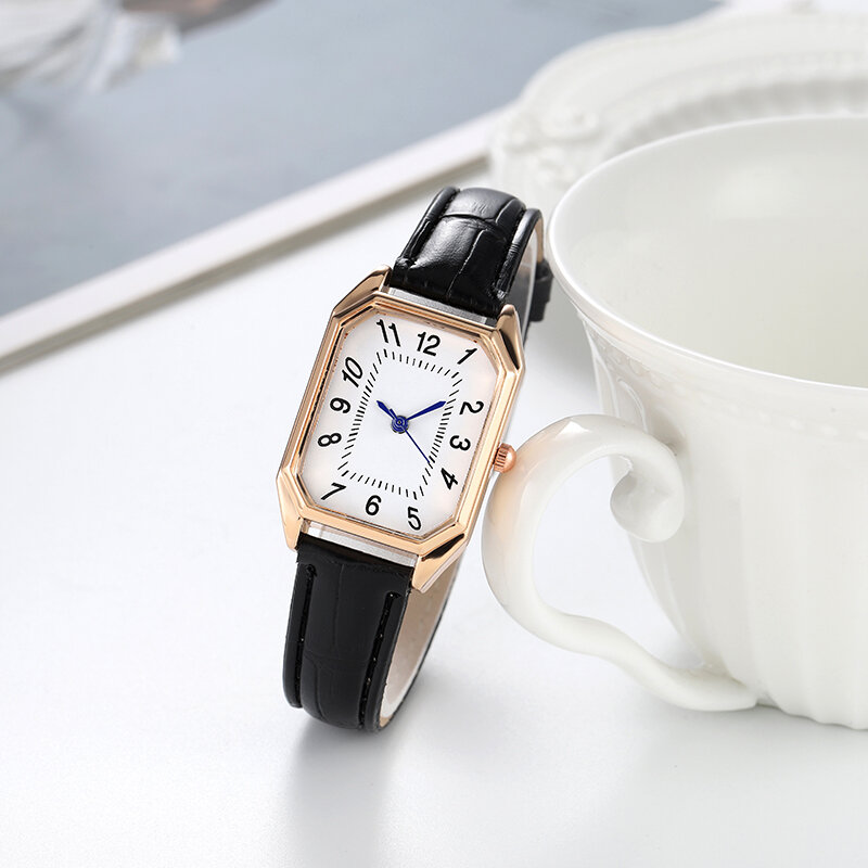2022 سوق جديد الأكثر مبيعا Douyin الرقمية الحلو السيدات مربع صغير حزام ساعة صغيرة 2