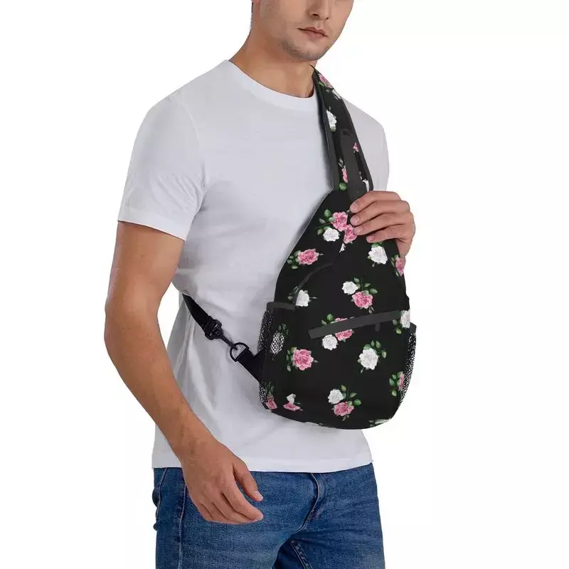 حقيبة صدر متقاطعة مع الجسم للرجال ، حقيبة ظهر للكتف للسفر ، زهور زهور بألوان مائية رائعة ، بتلات وردية وحبال أوراق