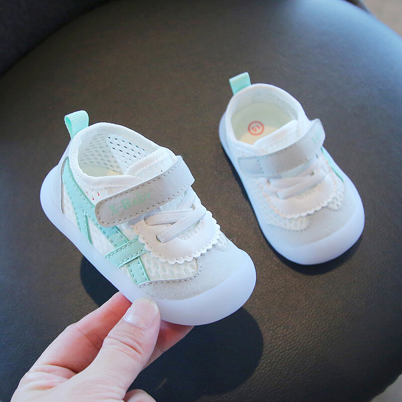 حذاء شبكي يسمح بمرور الهواء للأولاد والبنات ، مريح ، مانع للانزلاق ، كاجوال ، صغير ، أبيض ، طفل صغير