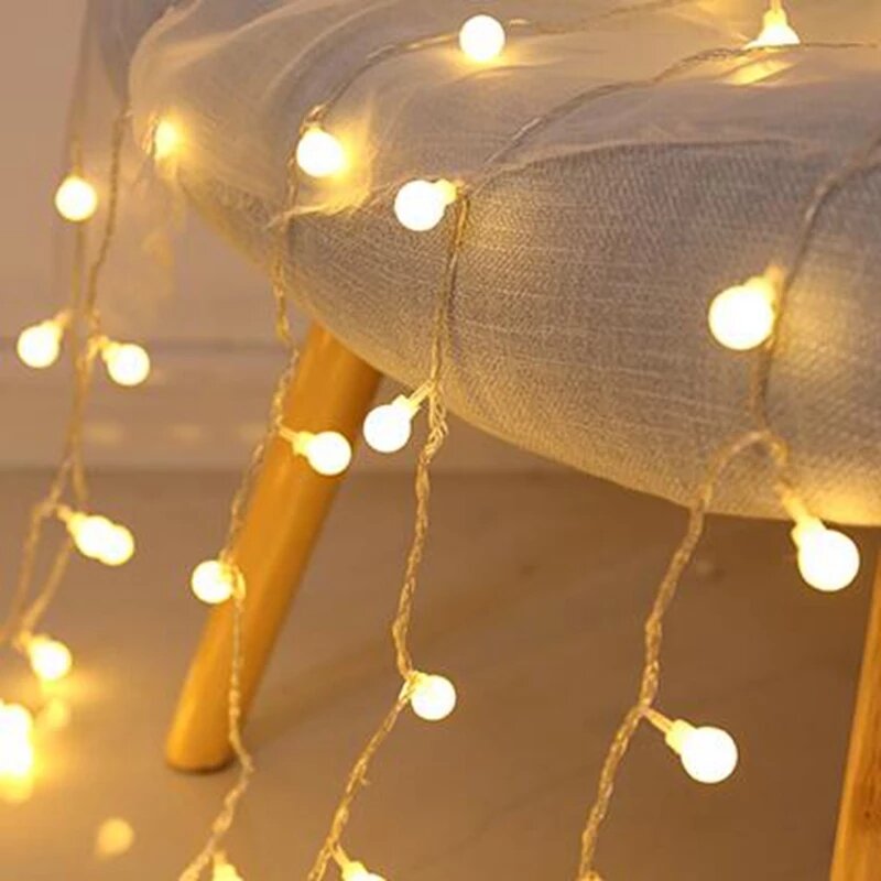 كرة بيضاء صغيرة LED الجنية ضوء سلسلة بطارية احتفالية الزفاف عيد الميلاد في الهواء الطلق غرفة جارلاند الديكور قلادة احتفالية