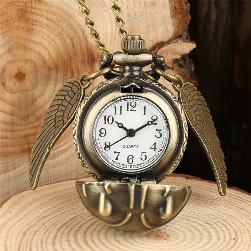 العتيقة على مدار الساعة شكل دائري مع أجنحة قلادة الساعات كوارتز صغير التناظرية ساعة الجيب للرجال النساء سلسلة طويلة ساعة Reloj