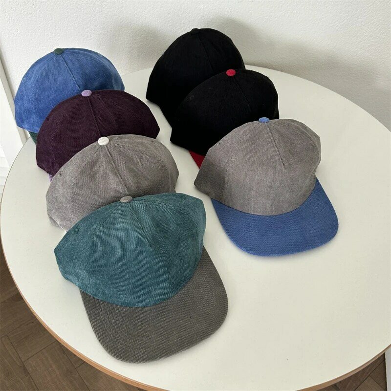 الرجال والنساء سروال قصير قبعة بيسبول ، Vintage قبعة مسطحة ، مطابقة الألوان ، أحادية اللون ، جديد ، الخريف والشتاء