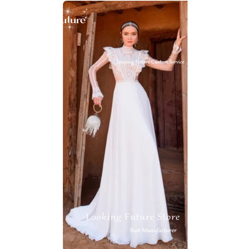 بوهو أبيض على شكل خط فستان الزفاف للنساء ، أكمام طويلة ، رقبة عالية ، طوى ، الدانتيل ، يزين ، وهم ، بسيط ، عارية الظهر ، زر