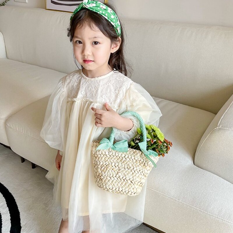 حقيبة يد منسوجة من القش للأطفال ، على الطراز الكوري الجميل ، سلة صغيرة ، حقيبة شاطئ بعقدة فراشية ، مصنوعة يدويًا ، للفتيات