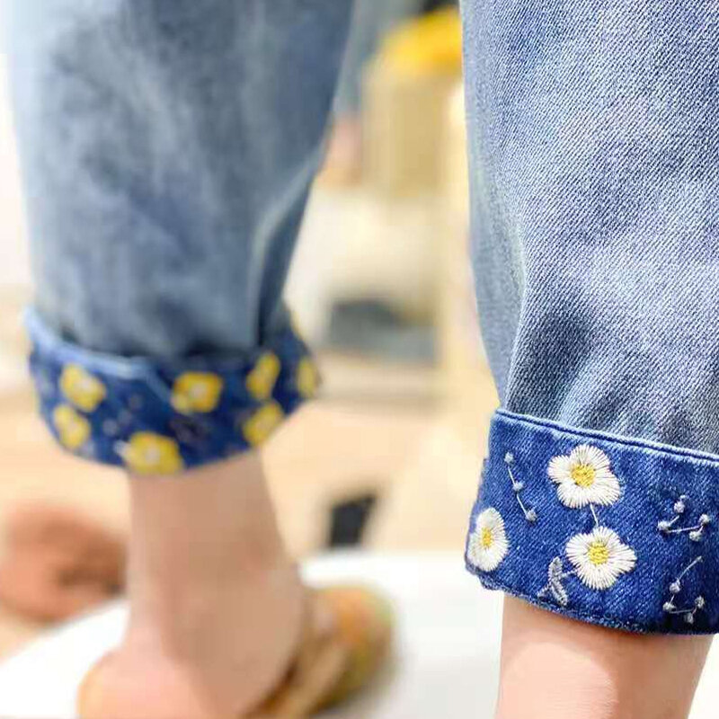 الربيع الصيف النساء جديد صغير الأزهار المطبوعة الجينز الأزرق شخصية تصميم الدنيم السراويل مرونة الخصر Trousers غير رسمية بنطلون