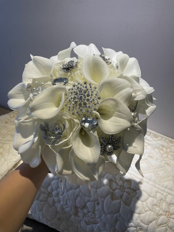باقة الزفاف الأبيض الجديد اليدوية زهرة اصطناعية كالا Buque Casamento باقة الزفاف للزينة الزفاف