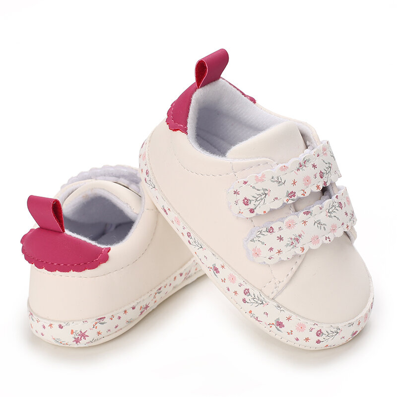 موضة حذاء طفل الأطفال أحذية رياضية بيضاء للفتيات لينة الشقق طفل رضيع الأولى مشوا الاطفال أحذية رياضية أحذية الرضع غير رسمية
