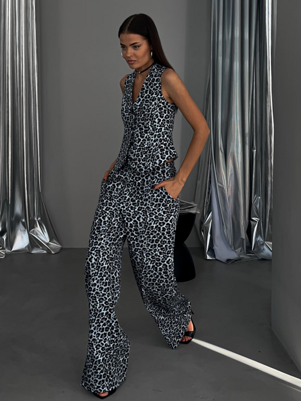 طقم بيجامات نسائية بطباعة الفهد من Marthaqiqi-Leopard ، ملابس نوم مثيرة برقبة على شكل حرف V ، ملابس نوم ، ملابس نوم بنطال ، بدلة نوم أنيقة