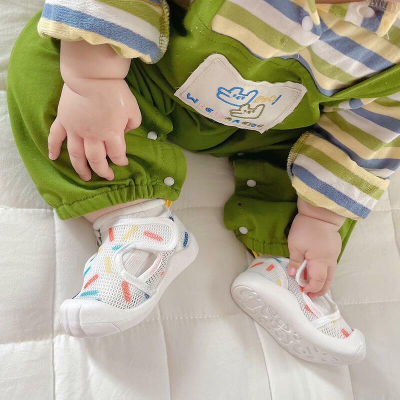 1-4T طفل الصنادل الصيف تنفس الهواء شبكة للجنسين الاطفال أحذية غير رسمية المضادة للانزلاق لينة وحيد الأولى مشوا الرضع خفيفة الوزن الأحذية