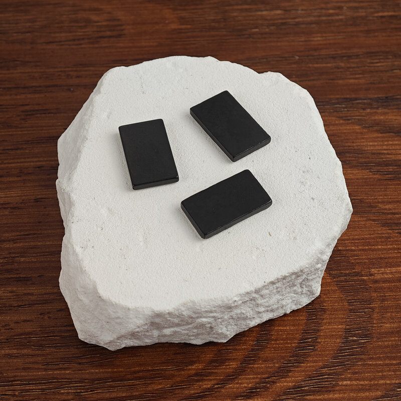CHENYISHI-ملصقات هاتف Shungite سوداء طبيعية ، أحجار صغيرة مربعة مستديرة ، تعزز الطاقة ، بلورات الشفاء