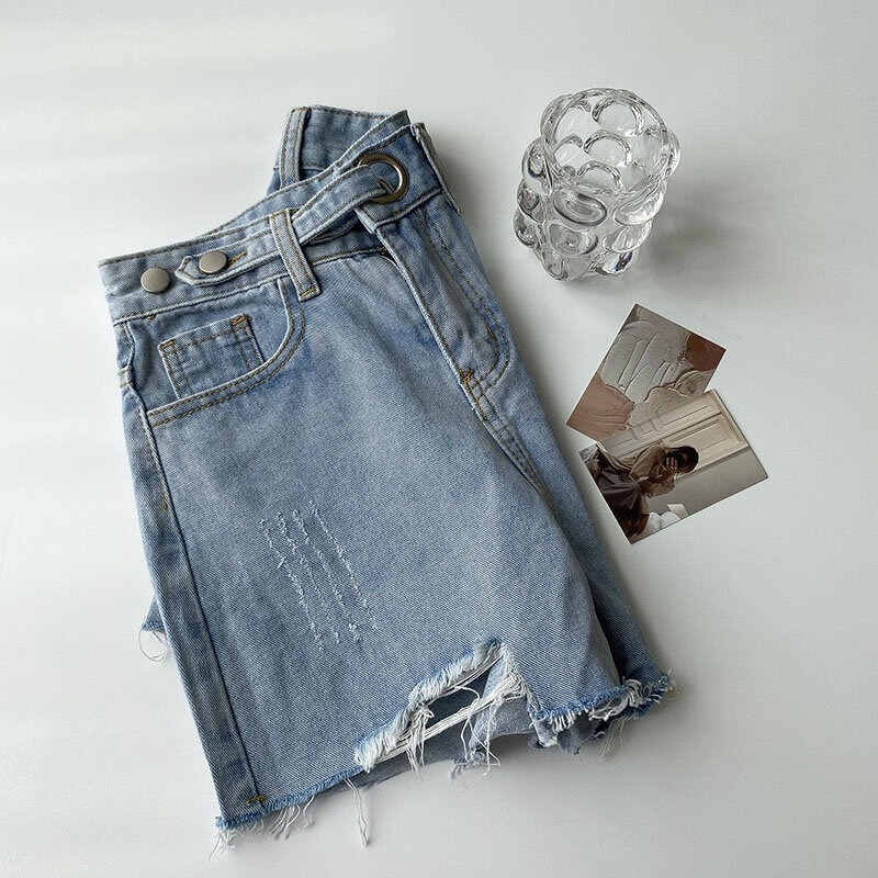 جينز للنساء 2021 ملابس نسائية صيفية جديدة سراويل قصيرة بتصميم كوري شورت ممزق للطلبة بخصر عالٍ للتنحيف