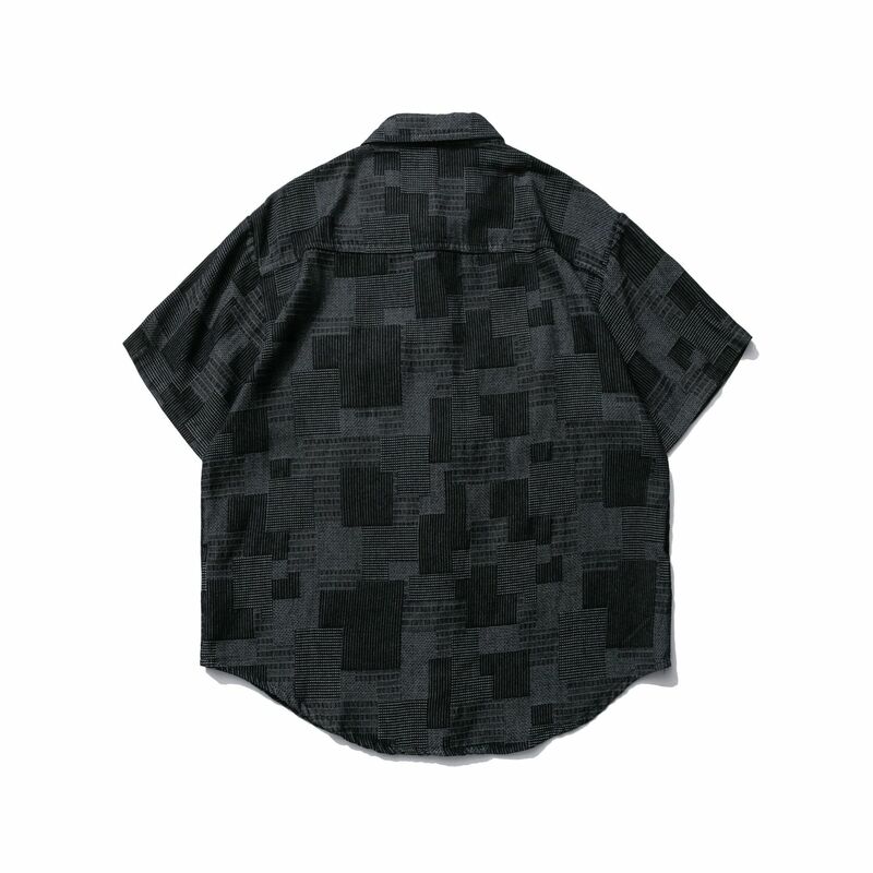قمصان رجالي صيفية لعام 2021 قمصان غير رسمية فضفاضة جديدة قميص منقوش عليه شخصية قمصان ذات اتجاه ياباني عتيق بأكمام قصيرة للرجال