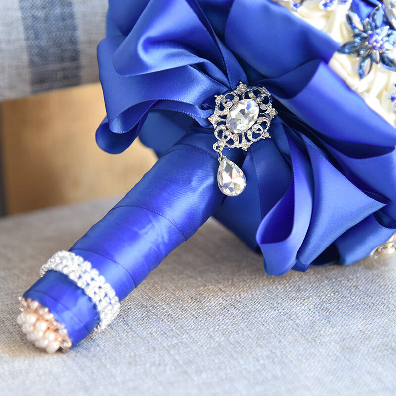 SESTHFAR الأزرق الملكي باقات زفاف مع بلينغ الراين الساتان الفاخرة حبة فراشة كريستال مجوهرات الزفاف باقة بروش
