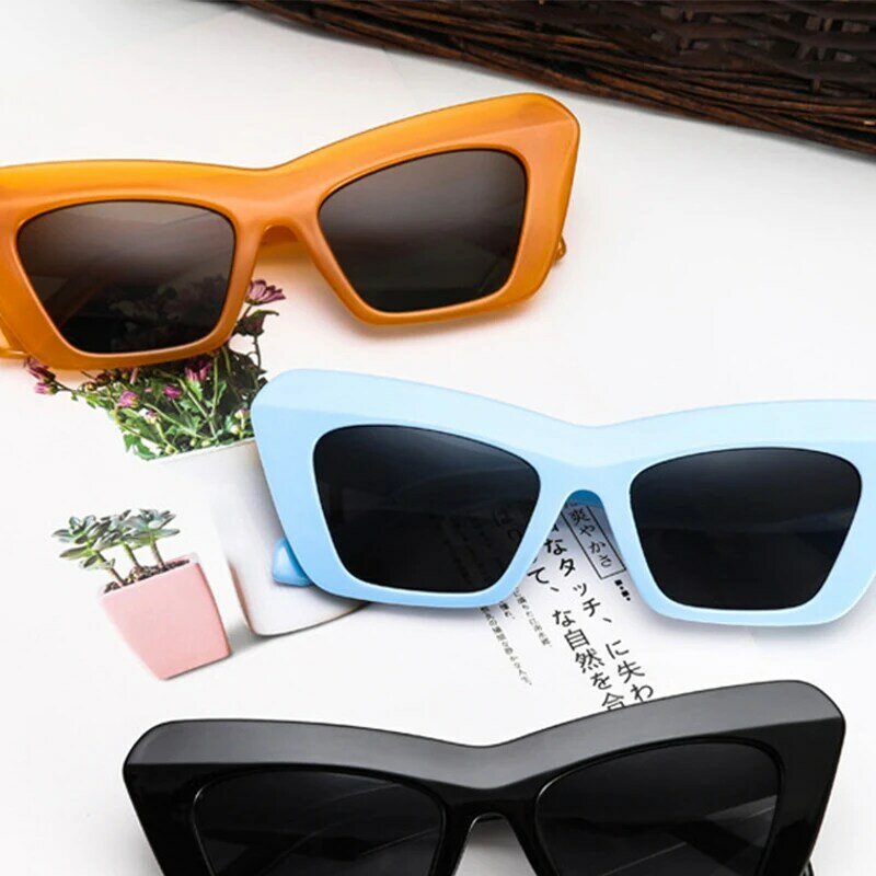 موضة جديدة Vintage النظارات الشمسية النساء العلامة التجارية مصمم ريترو مستطيل نظارات شمسية Ins الإناث شعبية الملونة مربع النظارات