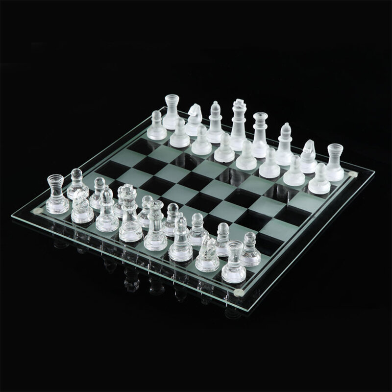 2023 لعبة شطرنج زجاجية مجموعة وظيفية لوح شطرنج زجاجي متين مع قطع من الزجاج البلوري الشفاف ألعاب لوحية للأطفال