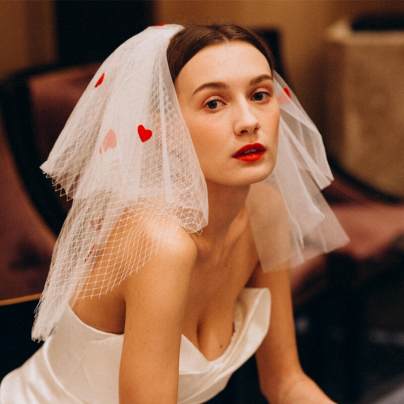 طبقتين أحمر القلب قصيرة صافي الحجاب العروس جميلة العاج الحجاب لحفل الزفاف عالية الجودة قصيرة النساء الحجاب