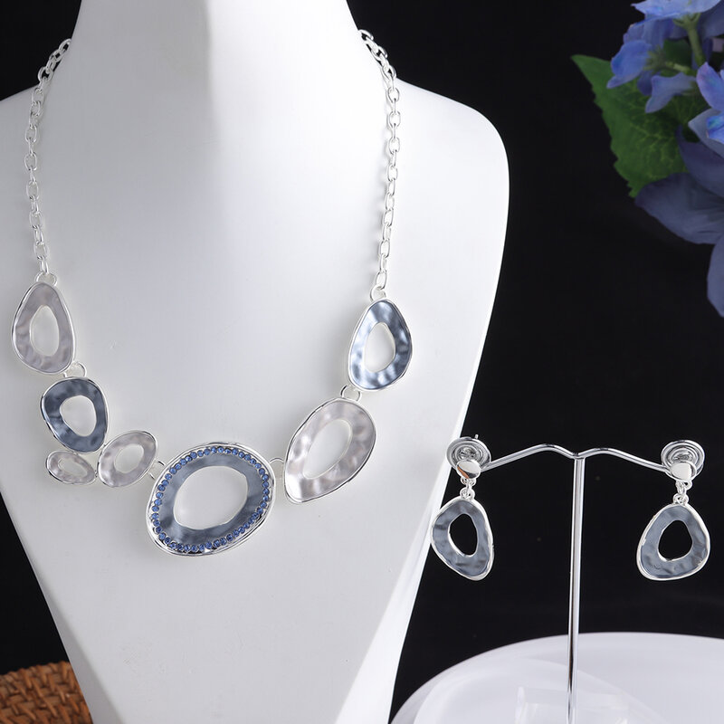 MeiceM النساء 2022 القلائد المستديرة مجموعة مصمم مجوهرات هندسية سلسلة قلادة للنساء الزفاف موضة الأم هدية فريدة